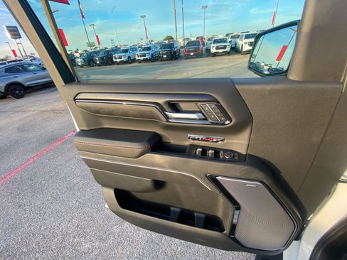 New 2026 GMC Sierra 1500 AT4X AWD/4WD image 30