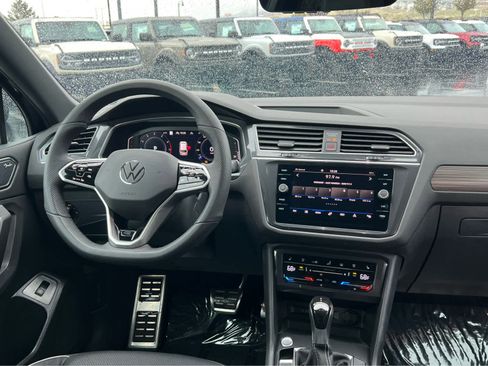 Used 2022 Volkswagen Tiguan SEL R-Line AWD/4WD image 24