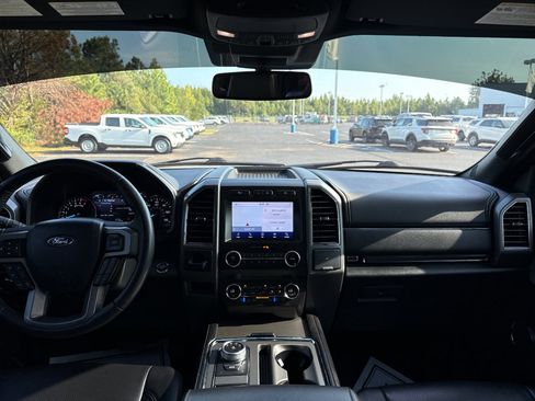 Certified 2021 Ford Expedition XLT RWD image 18