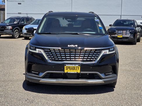 Used 2024 Kia Carnival SX FWD image 6