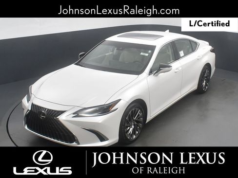 Certified 2025 Lexus ES 300h Ultra Luxury w/ Accessory Package (Z2) image 20