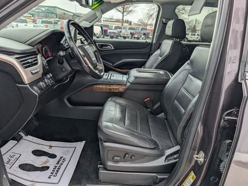 Used 2015 GMC Yukon Denali w/ Touring Package image 2