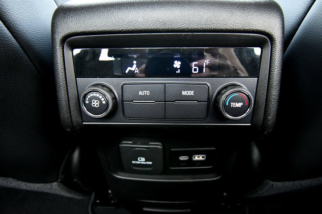 Used 2023 GMC Acadia SLT AWD/4WD image 20