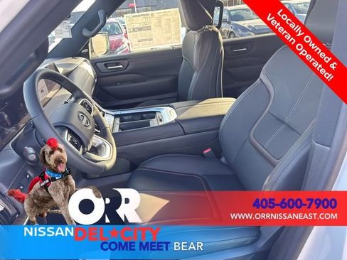 New 2026 Nissan Armada SL w/ Captain's Chari Seat Package AWD/4WD image 17