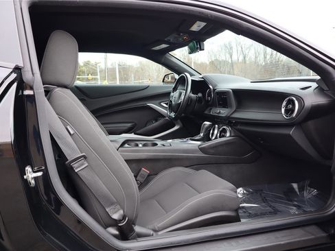 Used 2023 Chevrolet Camaro LT image 27