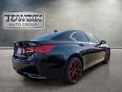 Used 2017 Acura TLX w/ Technology Package FWD image 4