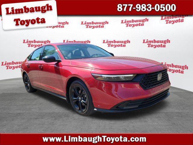 Used 2025 Honda Accord SE image 1