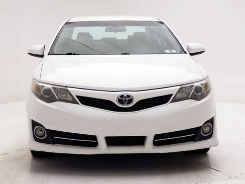 Used 2013 Toyota Camry SE image 4