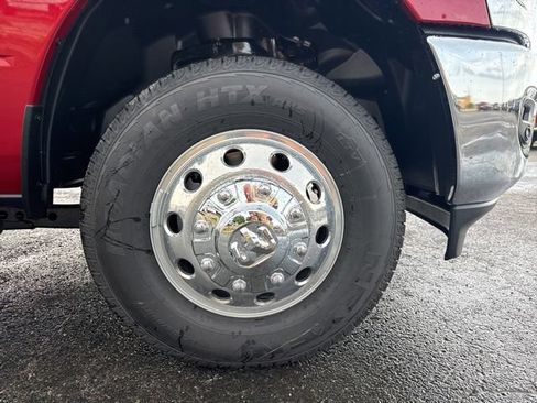 New 2026 RAM 3500 Tradesman AWD/4WD image 9