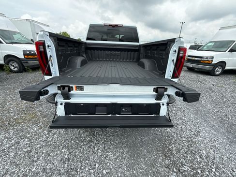 New 2026 GMC Sierra 2500 Denali Ultimate AWD/4WD image 39