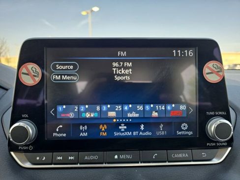 Used 2024 Nissan Sentra SV image 8