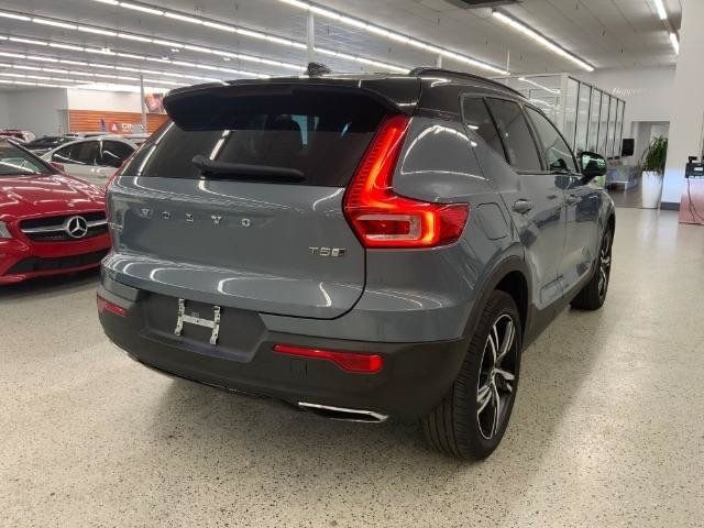 Used 2020 Volvo XC40 T5 R-Design AWD/4WD image 4