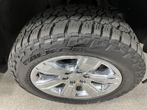 Used 2018 GMC Sierra 1500 SLT AWD/4WD image 18