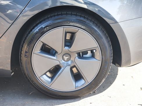 Used 2023 Tesla Model 3 Standard Range RWD image 11
