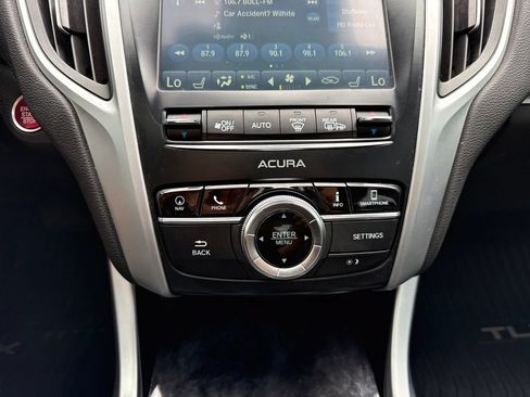 Used 2018 Acura TLX V6 SH-AWD w/ Technology Pkg image 19