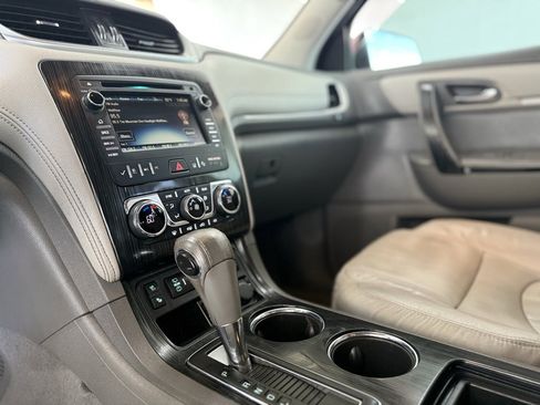 Used 2015 Chevrolet Traverse LTZ image 28