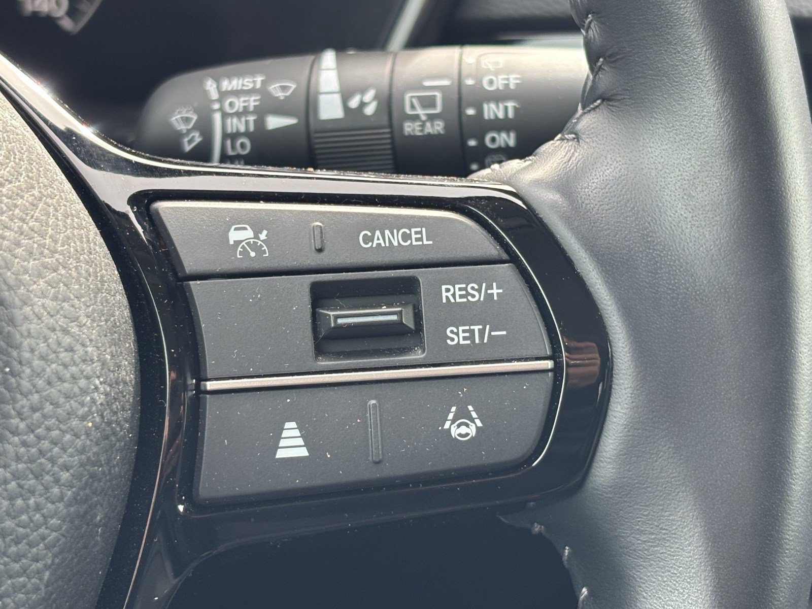 Used 2025 Honda CR-V EX-L image 22