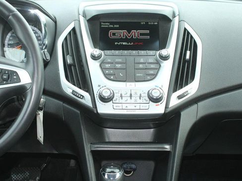 Used 2017 GMC Terrain SLE w/ Convenience Package image 16