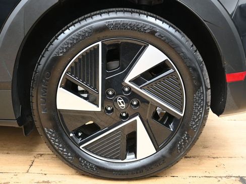 Used 2025 Hyundai Ioniq 5 SEL image 10