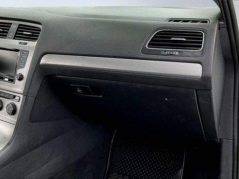 Used 2015 Volkswagen Golf S image 26