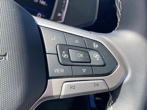 Used 2024 Volkswagen Taos SEL image 26