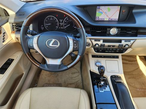 Used 2013 Lexus ES 350 image 26