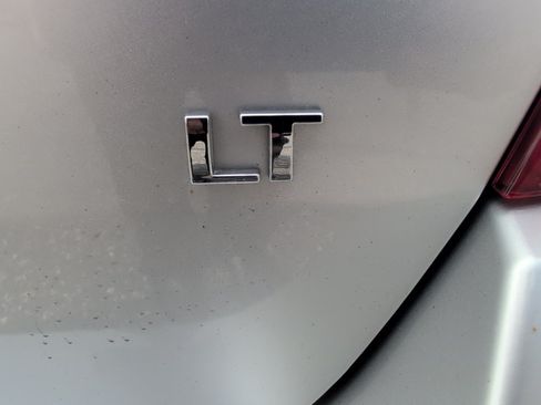 Used 2019 Chevrolet Trax LT w/ LT Convenience Package FWD image 31