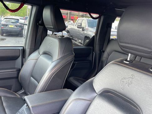 Used 2024 Ford Bronco Badlands AWD/4WD image 13