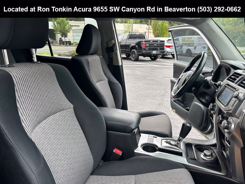 Used 2015 Toyota 4Runner SR5 AWD/4WD image 13