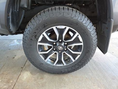 Used 2021 Toyota Tacoma TRD Sport image 65