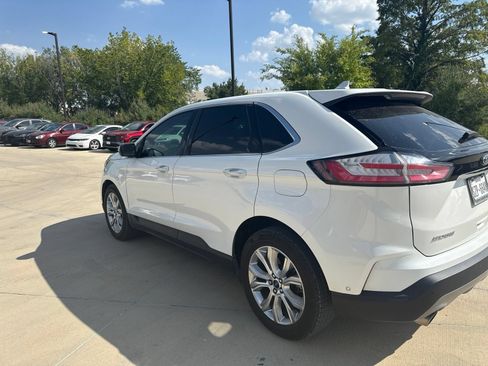 Used 2020 Ford Edge Titanium w/ Equipment Group 301A FWD image 5