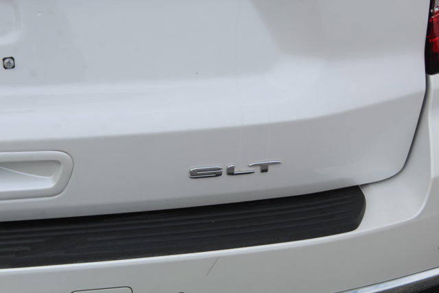 Used 2024 GMC Yukon SLT w/ SLT Luxury Package AWD/4WD image 5