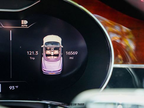 Used 2020 Bentley Continental GT V8 First Edition image 32