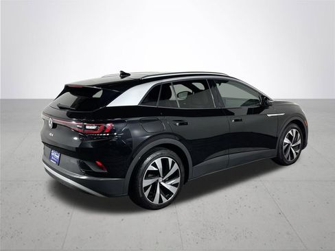 Certified 2021 Volkswagen ID.4 Pro S w/ Gradient Package image 7