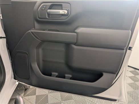 Certified 2025 Chevrolet Silverado 2500 Custom w/ Custom Value Package image 32