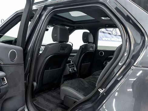 Used 2023 Land Rover Discovery S R-Dynamic AWD/4WD image 16