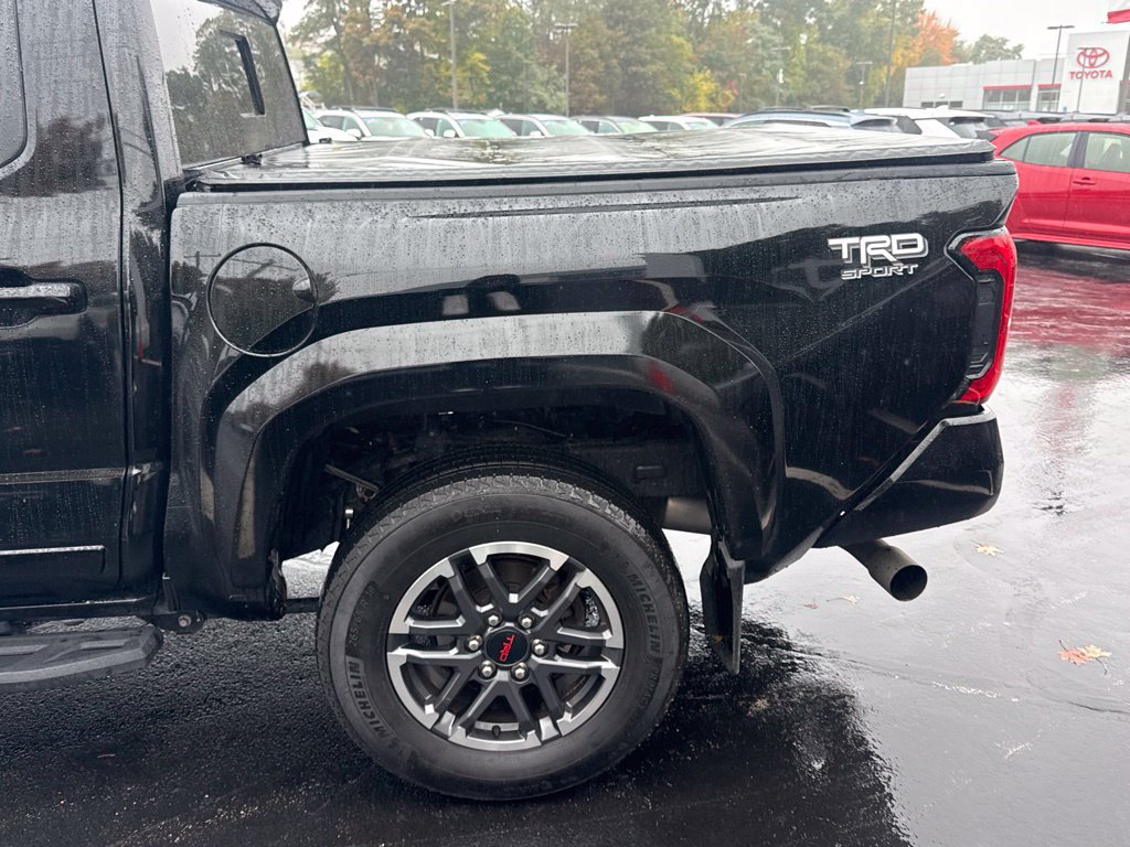 Used 2024 Toyota Tacoma TRD Sport w/ TRD Sport Upgrade Package AWD/4WD image 4