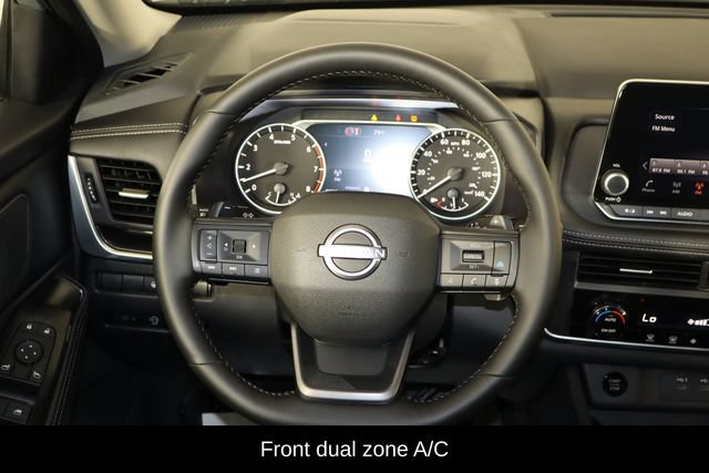 Used 2026 Nissan Rogue SV FWD image 7