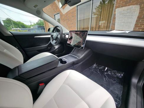 Used 2023 Tesla Model 3 Standard Range RWD image 55