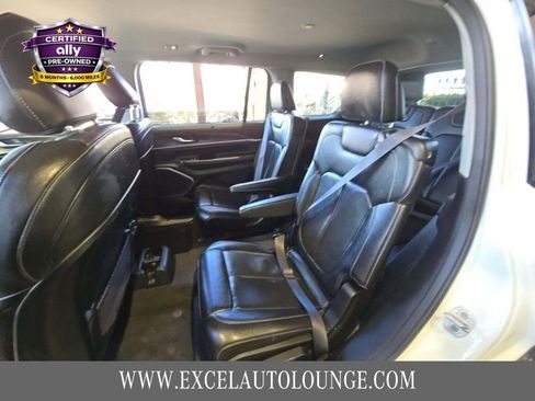 Used 2022 Jeep Grand Cherokee L Limited w/ Luxury Tech Group II image 7