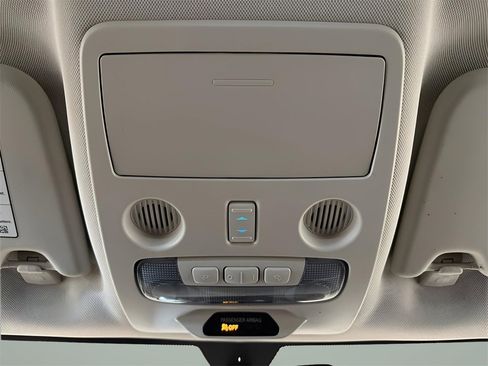 Certified 2021 Ford EcoSport SE w/ SE Convenience Package image 22