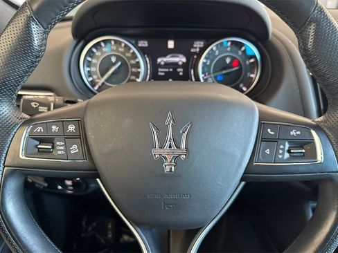 Used 2022 Maserati Levante Modena image 28