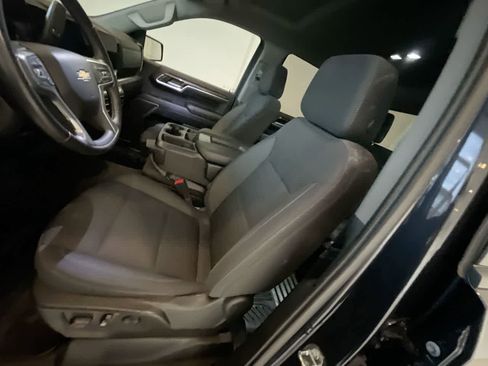 Used 2022 Chevrolet Silverado 1500 LT image 11