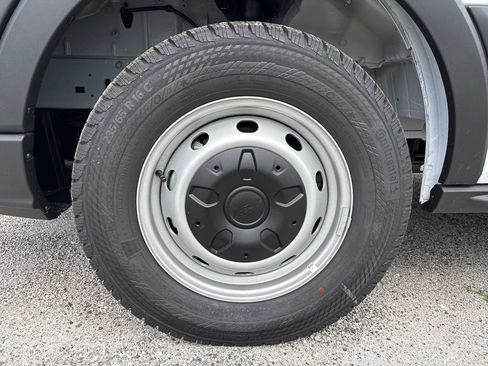 New 2026 Ford Transit 250 148 Medium Roof RWD image 14