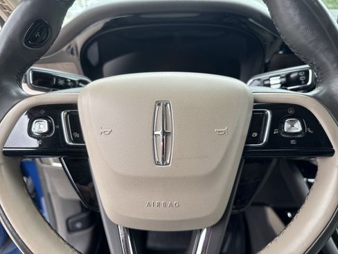 Used 2020 Lincoln Corsair Reserve w/ Equipment Group 202A AWD/4WD image 14