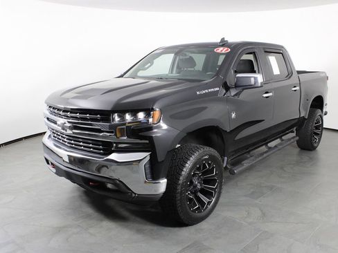 Used 2021 Chevrolet Silverado 1500 LT AWD/4WD image 2