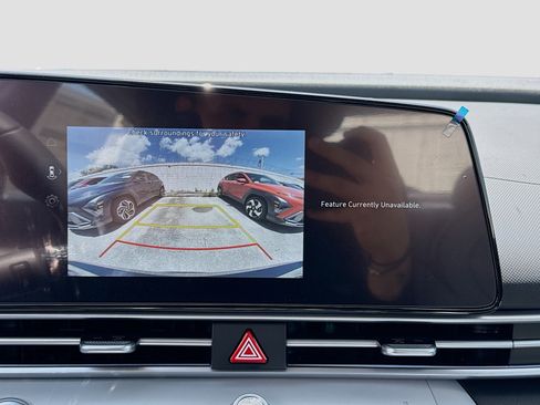 New 2026 Hyundai Elantra Limited FWD image 11