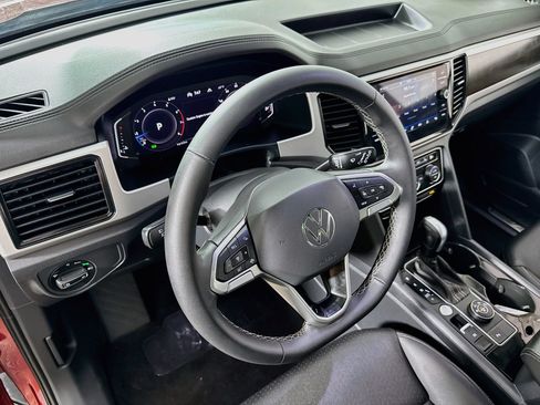 Used 2023 Volkswagen Atlas SE w/ Panoramic Sunroof Package AWD/4WD image 24