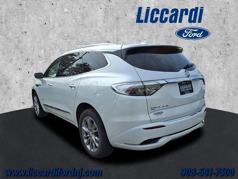 Used 2022 Buick Enclave Avenir w/ Avenir Technology Package AWD/4WD image 4