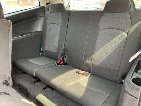 Used 2016 Chevrolet Traverse LT w/ Style and Technology Package image 30